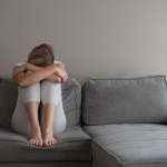 Sürekli Mutsuzluk: Hayat Doyumunu Artırmak için Psikolojik Yaklaşımlar