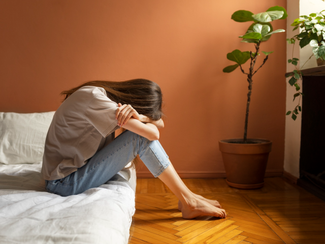 Depresyon Belirtileri: Günlük Hayatta Sessizce İlerleyen Yorgunluk